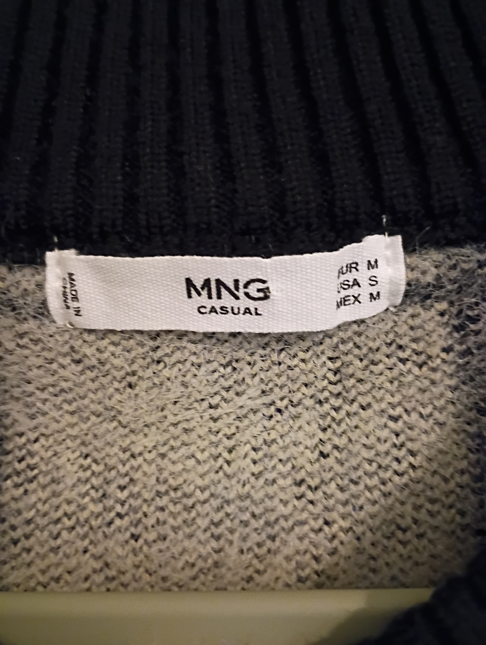 Mango Women's Black & Cream Knit Sweater Cardigan Sz S - Picture 3 of 5